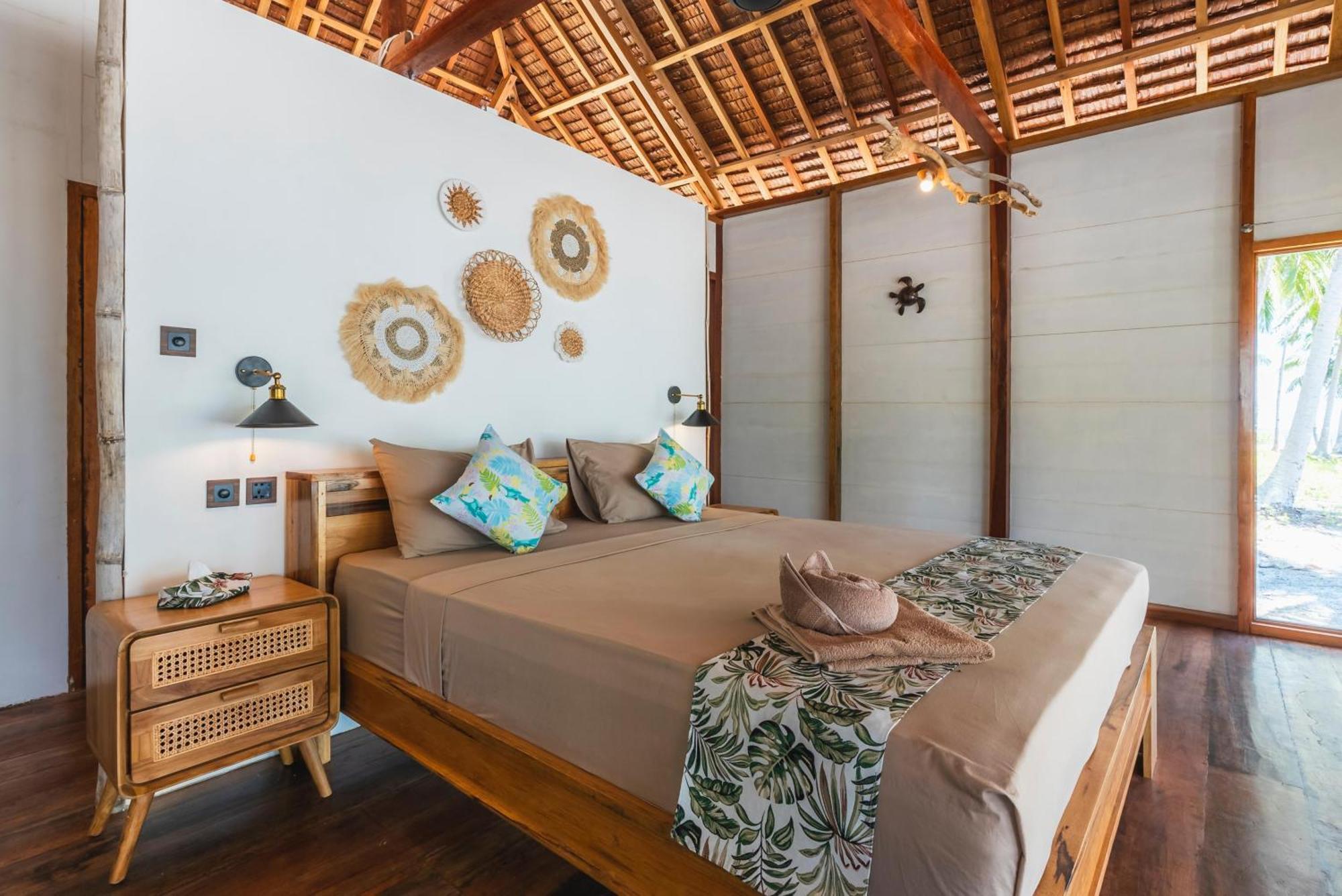 Reconnect - Private Island Resort & Dive Center Togean - Buka Buka Island Ampana Exterior foto