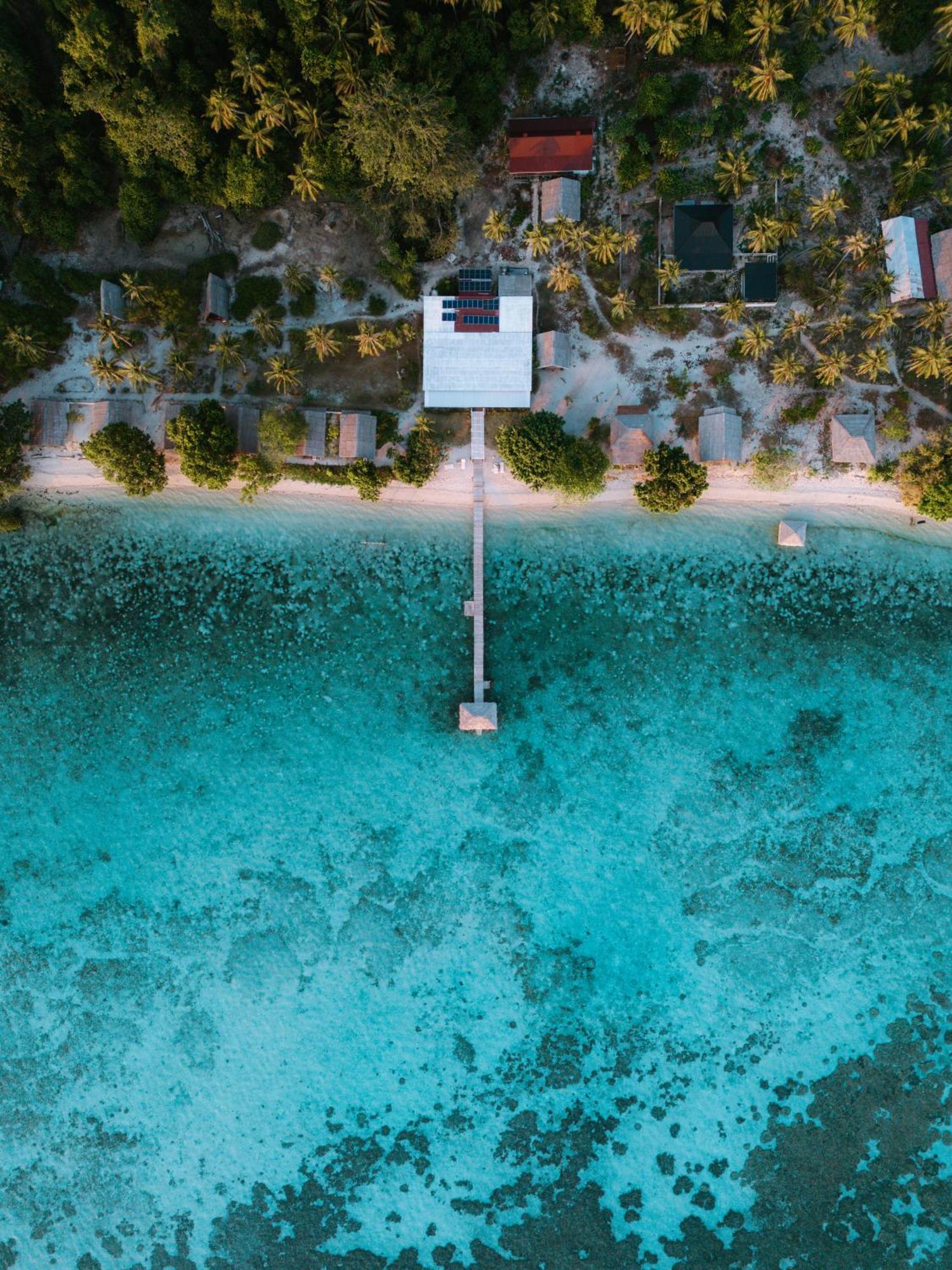 Reconnect - Private Island Resort & Dive Center Togean - Buka Buka Island Ampana Exterior foto